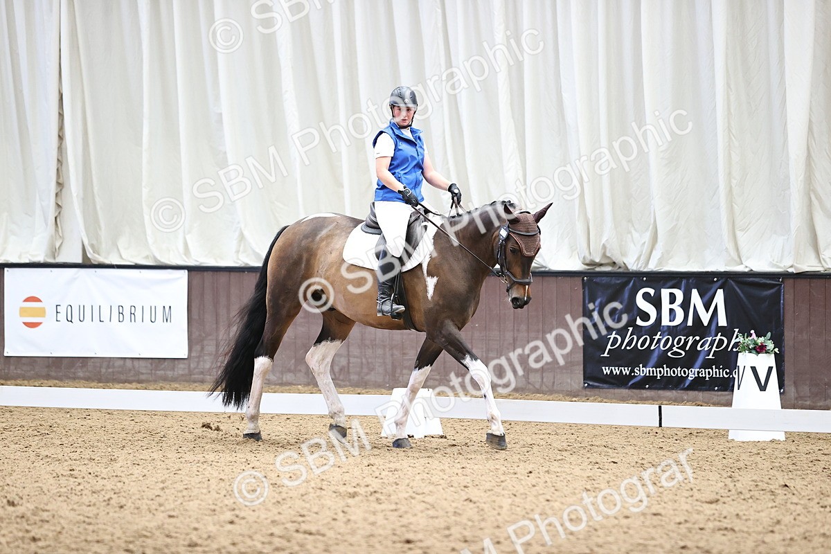SBM_001816 - Novice 4 - 11.15-13.22