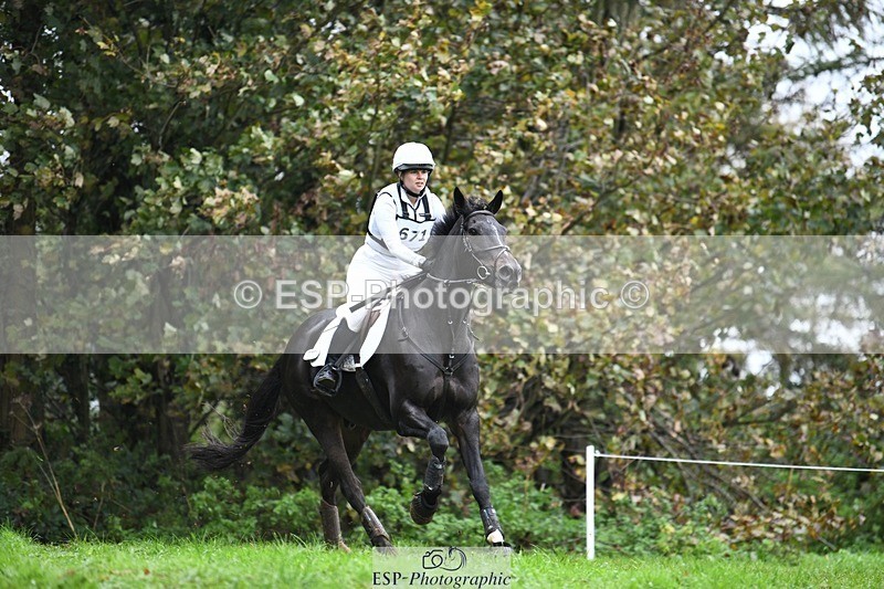 231021-113648-15271 - 671-KILCLOGHER.DAWSON-Lucy.Griffiths-SC+XC