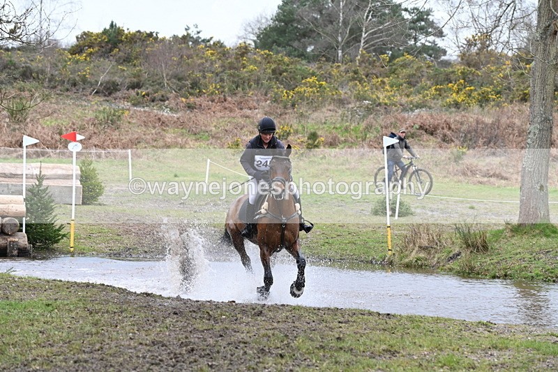 WJ6_2987 - Time 15:11 to 15:25