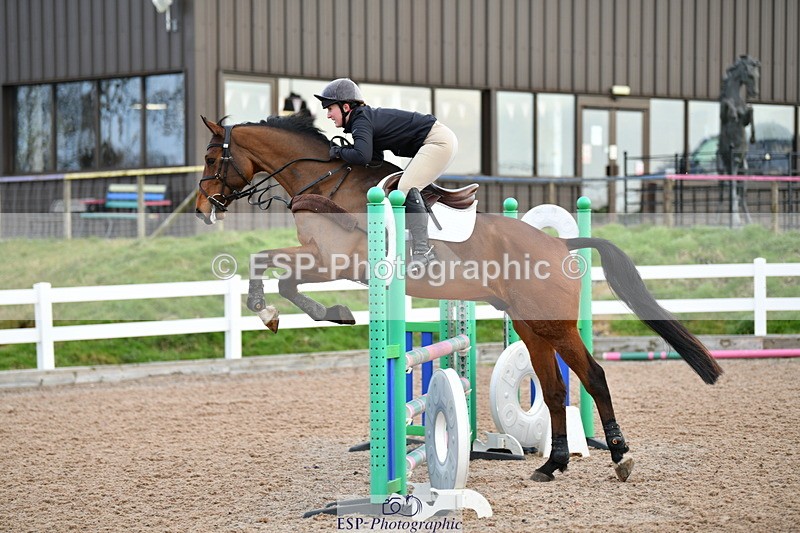 240124A-102501-00100 - Cls 1 British Novice & 90cm Open