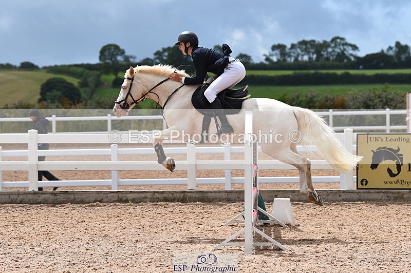 230715A-121130-01047 - Cls 3 Discovery & 90cm Open