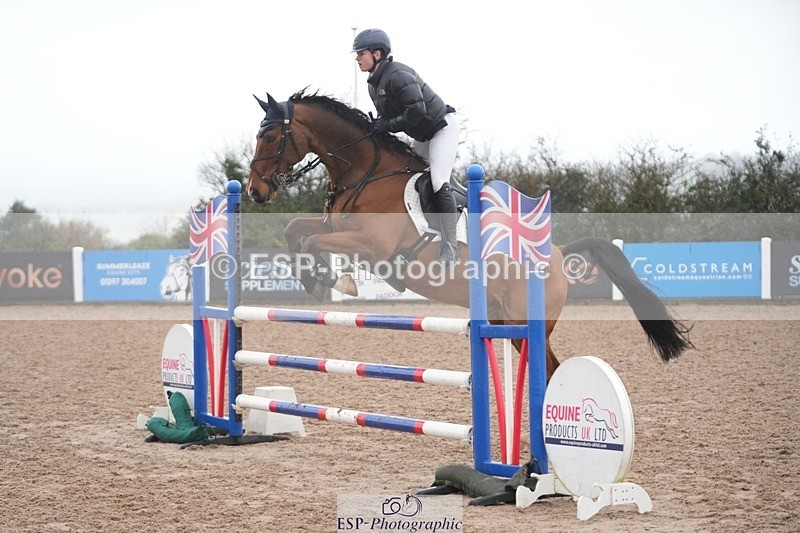 251107-120406-00667 - Cls 4 Snr 1.05m Open