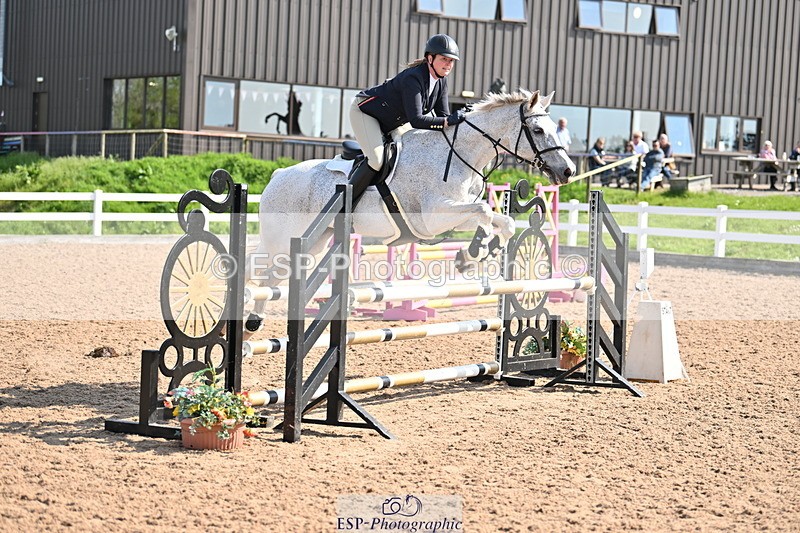 240509A-100249-00336 - Cls 1 British Novice and 90cm Open