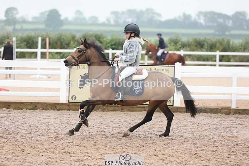 240630A-101031-11757 - Cls 30 British Novice and 80cm Open