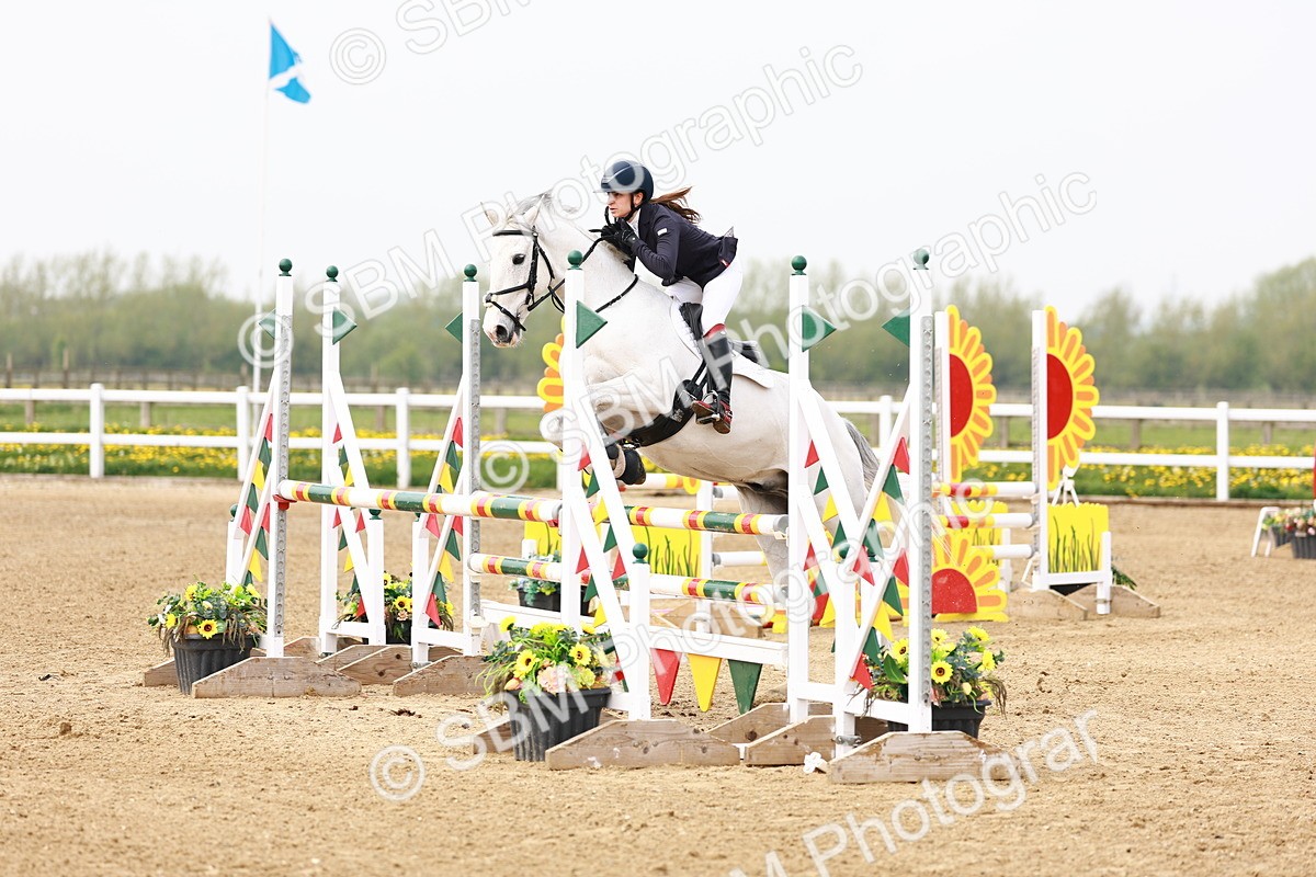  - Class 17 - Senior 1.05m