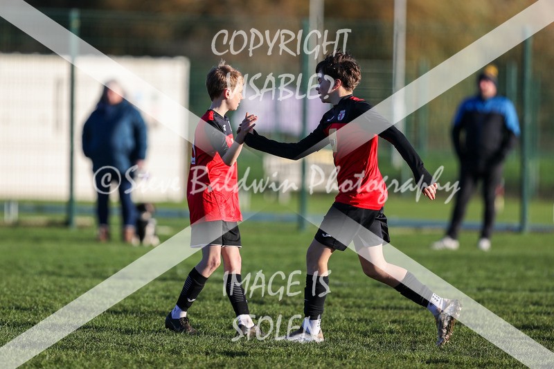 1DX31704 - 2025-11-23 FC Abbey Meads U13 Purple V Highworth Town Junior FC U13 T