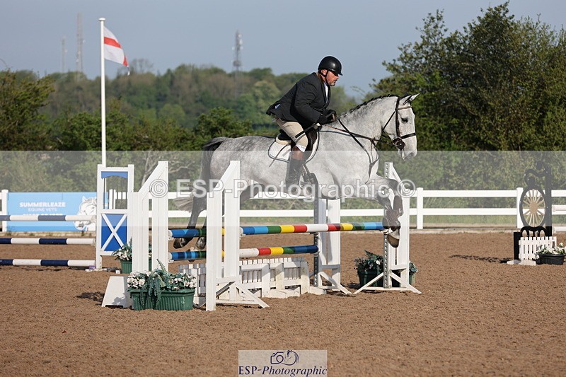 240510A-081505-04143 - Cls 13 British Novice and 90cm Open