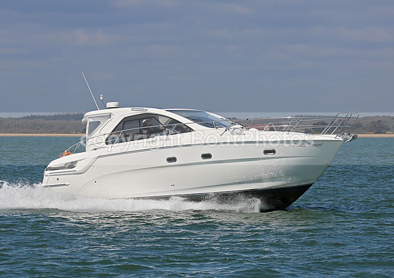 130505 FRANCIS BERNARD WT7A8147 - Motorboats - Hardtop