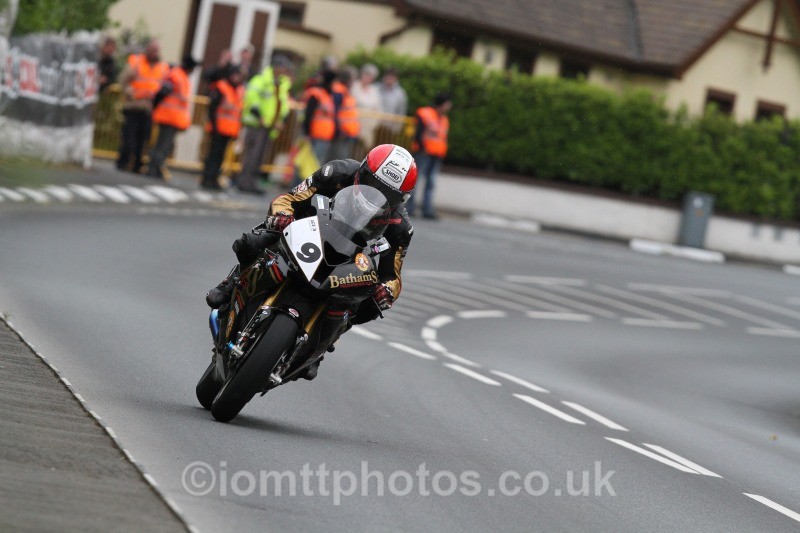 Michael Rutter BMW / Bathams Prize Winning Ales - Wednesday Practice - Solos
