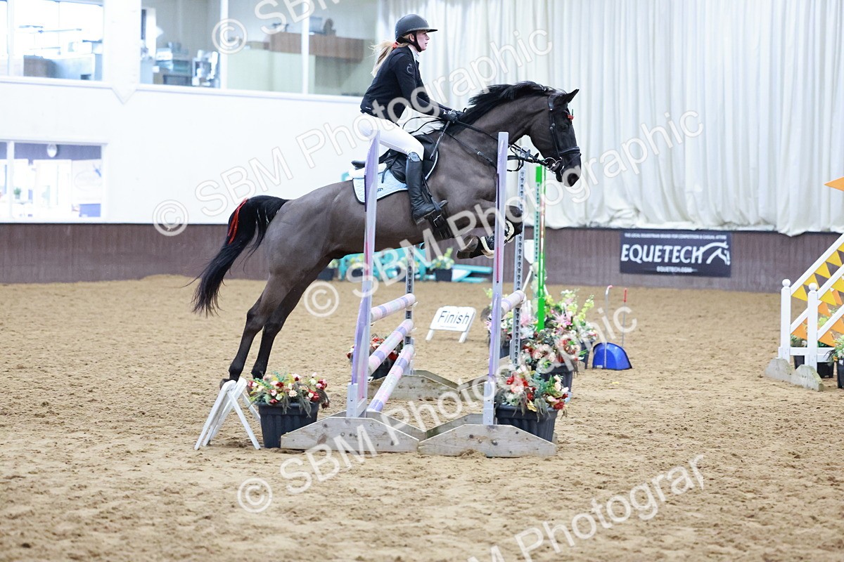 SBM_002806 - Class 9 - Equissage Pulse Senior BritiNovice/ 90cm Open