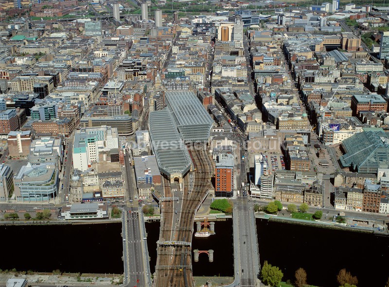 aerial pictures of Scottish cities towns tourist attractions of Scotland river clyde bridges railways