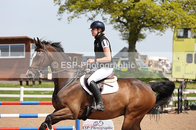 240510A-141413-07524 - Cls 17 1.05m National Am Quali