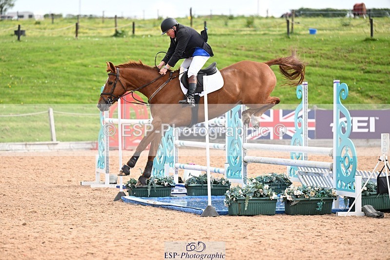 260507-102039-01475 - Cls 1 Snr Foxhunter