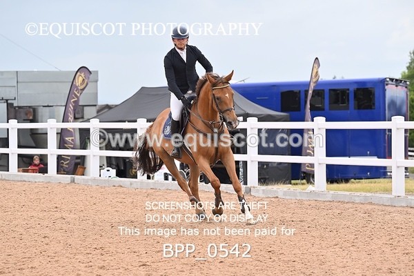 BPP_0542 - CLASS 28 SUN Nupafeeds Senior Dicovery/1m open