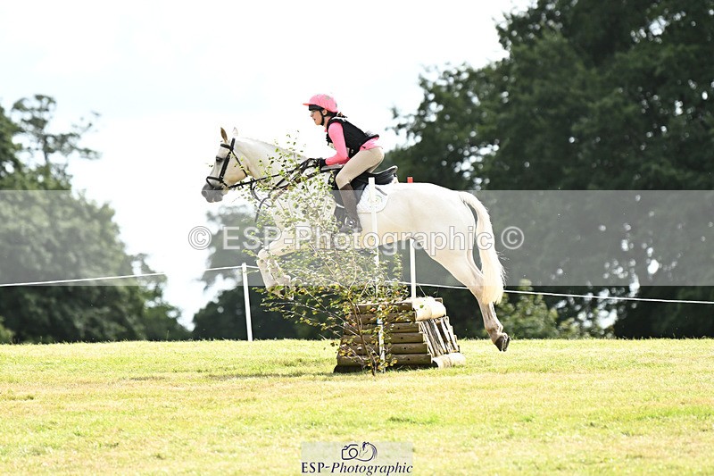 240825X-115649-32173 - 70cm XC 11.00 to 12.00