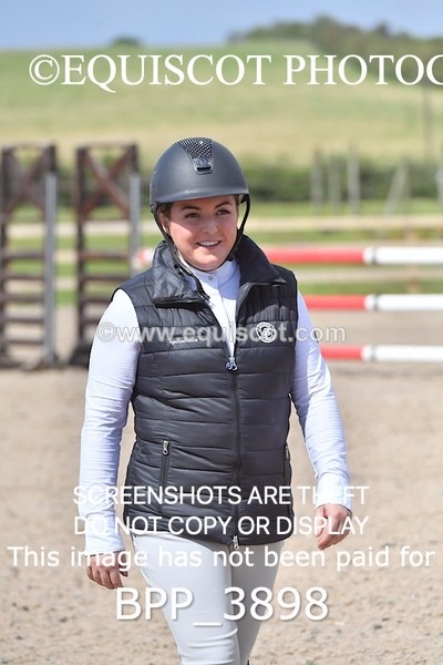 BPP_3898 - CLASS 6 Senior Discovery/ 1m Open