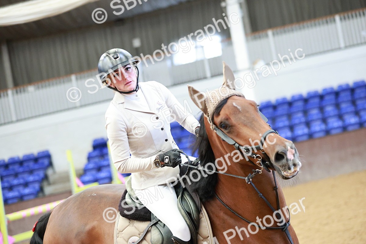 SBM_003819 - Class 11 - Senior Newcomers - 1.10m