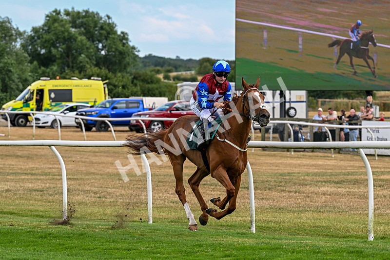 040826-Race 3-Free World-5097 - Race 3 15.15pm Jacky Rylance 60th Birthday Celebration Handicap