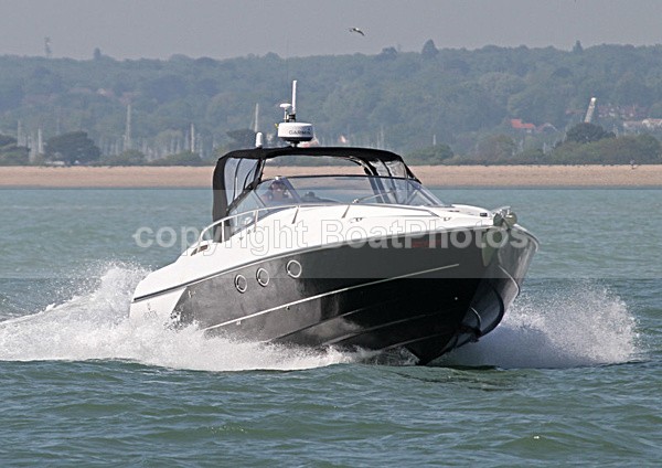 100522 UNNRGUNNR IMG_1928 - Motorboats - Open