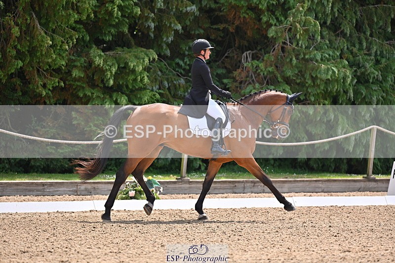 250523A-121347-06493 - D-476-Caroline.Powell-TIK.TOK