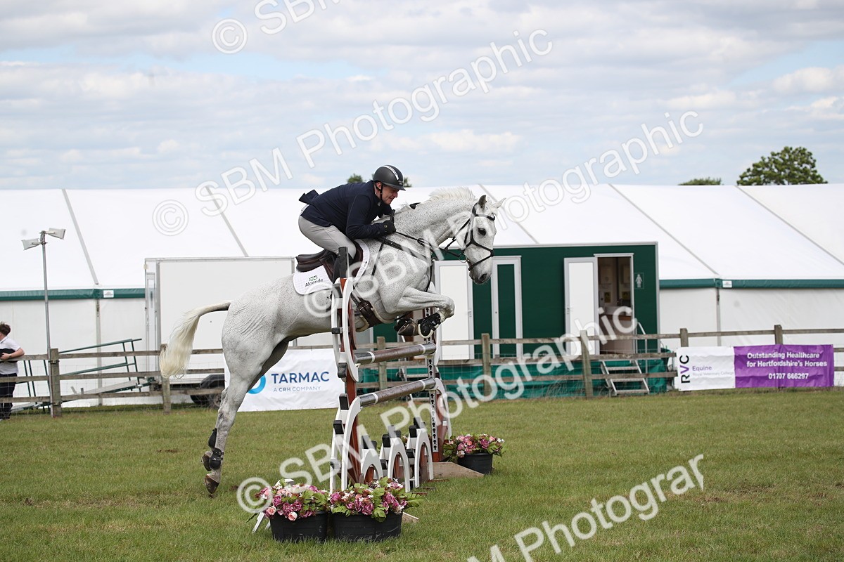 SBM_17536 - Class 208 - Senior Foxhunter 1.20m Open