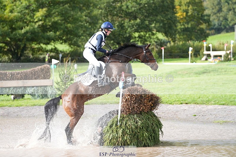 251024A-133720-11183 - B-169-Jessica.McCaldin