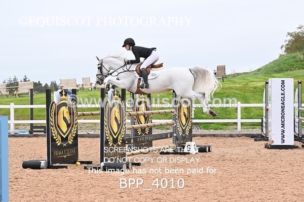 BPP_4010 - CLASS 17 SUN Senior Foxhunter/1.20m Open