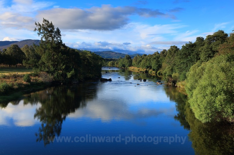 The River Spey, Boat of Garten, Cairngorms.    ref9379 - Scotland