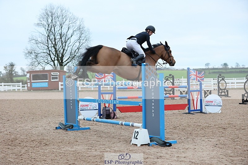 241101A-161727-03283 - FRI Cls 8 National 1.30m