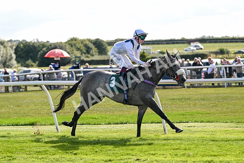 090925-Race 3-Maasai Mata-8663 - Race 3