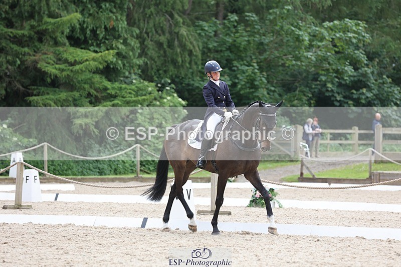 240524-160848-10062 - 370-STORM_IN_DECEMBER-Claire_Fielding
