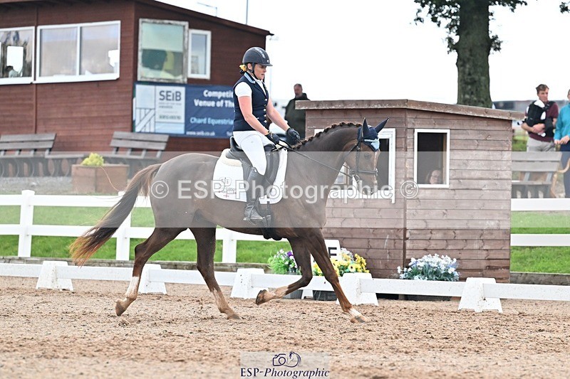 250907-134914-08585 - 006-Verity.PerryVogue