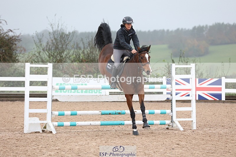 231112A-125827-04298 - Cls 19 Snr 1.05m Open