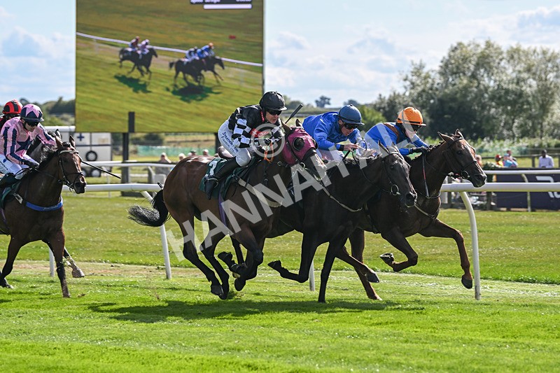 090925-Race 1-Hiccups-8235 - Race 1