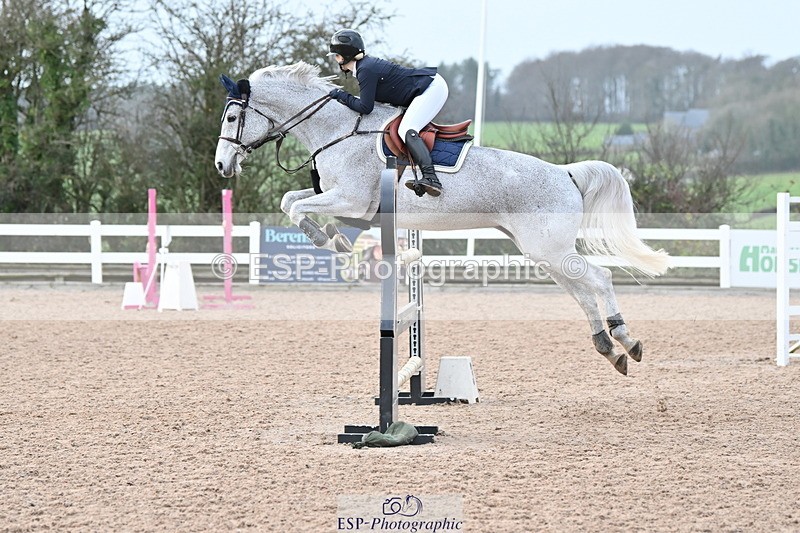 231208A-134400-00979 - Cls 6 Foxhunter & 1.20m Open