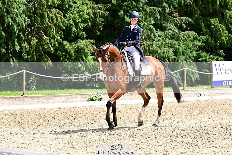 260529A-142807-10268 - C-374-Hannah.Nicolson