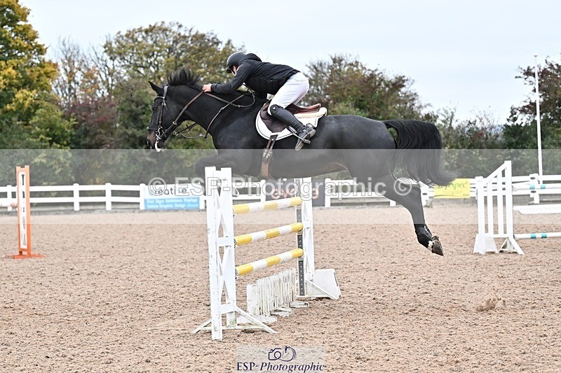 251015-153613-00928 - Cls 6 Foxhunter and 1.20m Open