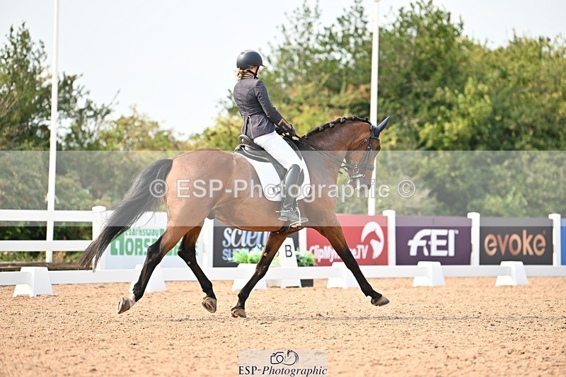 250816-155518-06002 - 041-Lucie.StokoeLed.Zeppelin