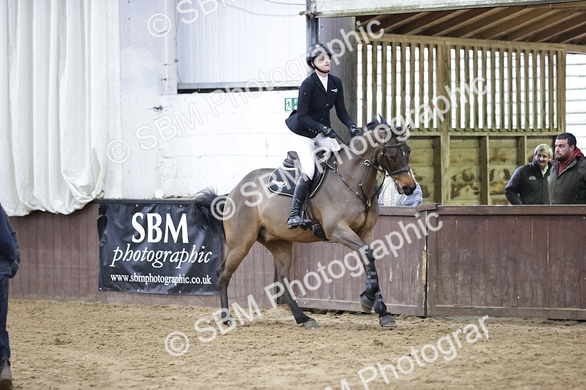 SBM_001215 - Class 4 - Senior Newcomers/ 1.10m Open