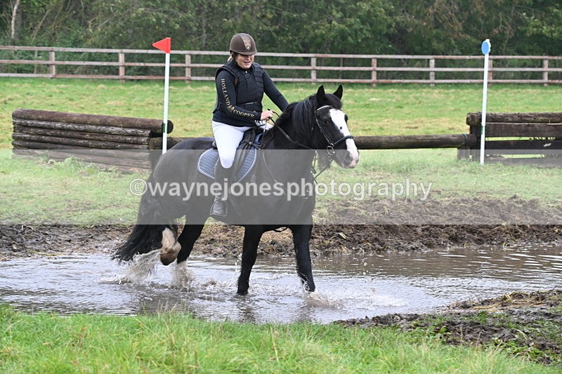 WJ6_9528 - Time at Photographer 14:46 to 14:57