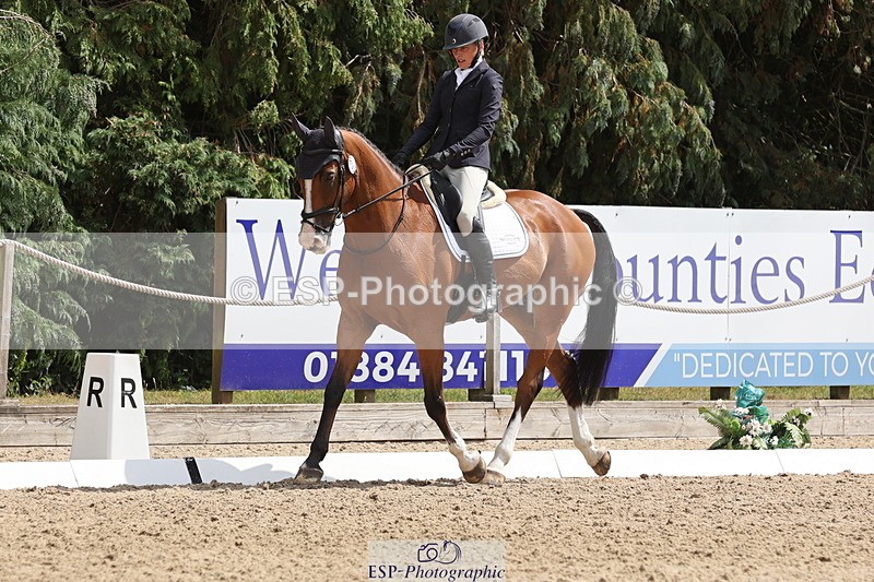 250809A-142550-04000 - 023-Abbie.BurbidgeFeeling.Fantastic