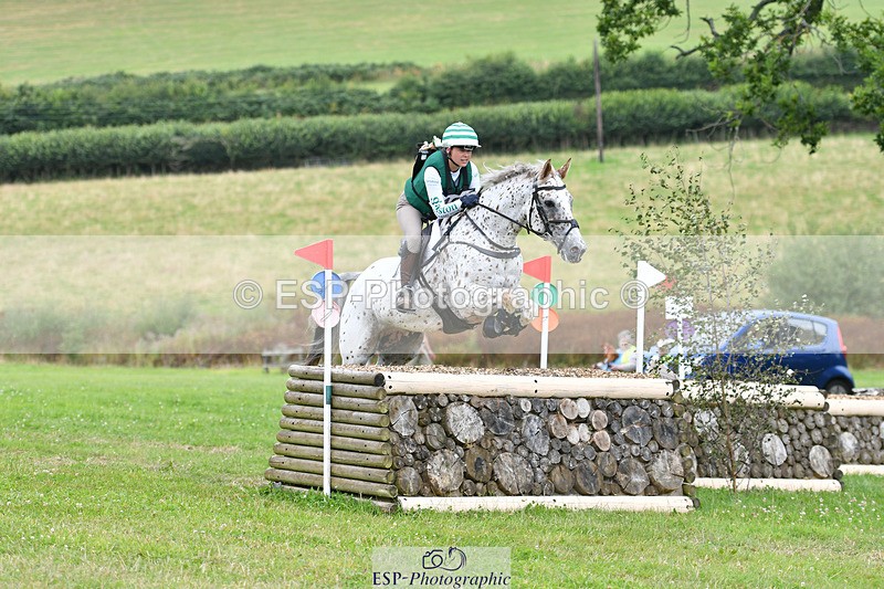 240804-134102-14939 - 469-Neha_Walker-SPOT_ME