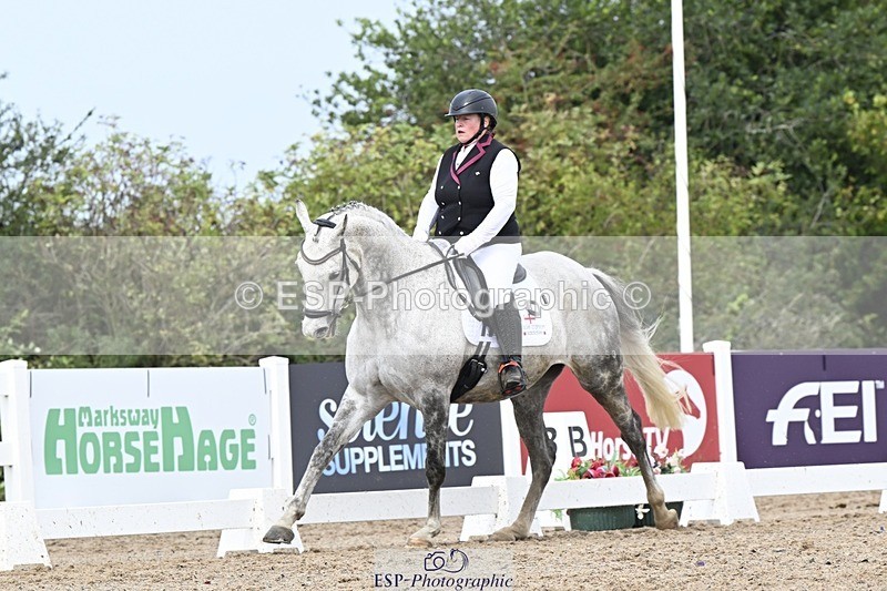250907-131155-09838 - 071-Emma.ChapmanRoyal.Achiever