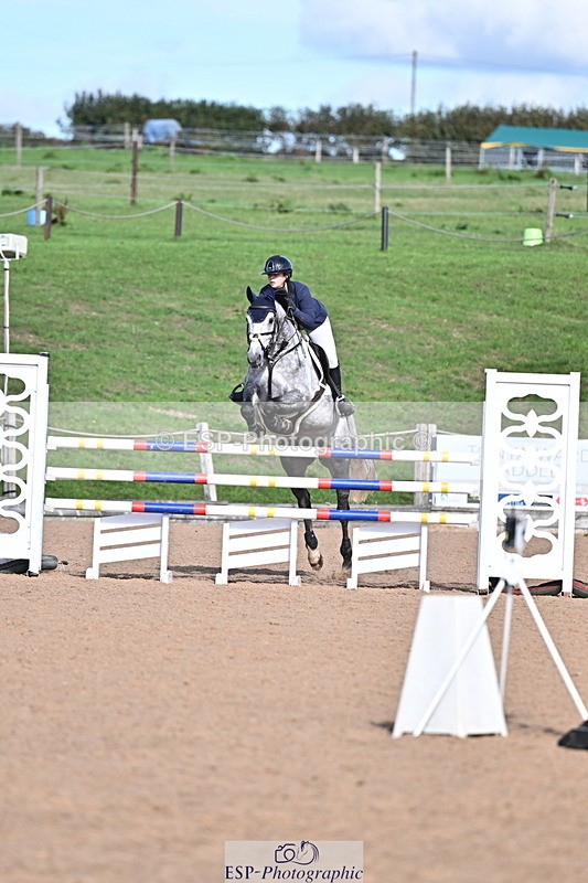 260923B-152230-00978 - Cls 06 Snr Fox & 1.20m Open