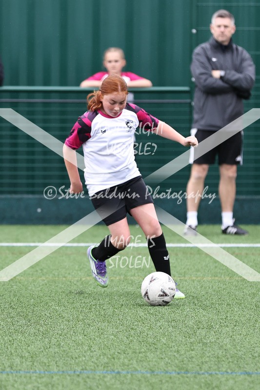 1DX31569 - Sat 6th U12 Girls