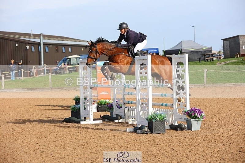 250911-095742-00535 - Cls 1 Snr 1.05 & 1.10m