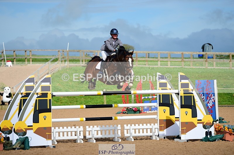 230505A-155204-05181 - Cls 23 National 1.40m Open