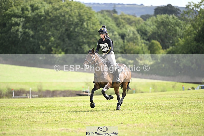 240825X-114019-32578 - 70cm XC 11.00 to 12.00