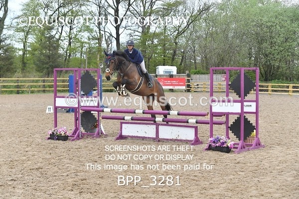 BPP_3281 - CLASS 14 SUN Senior BritiNovice/ 90cm Open