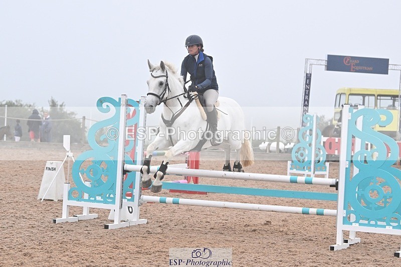 240813-192614-00924 - Classes 7 A&B 90cm